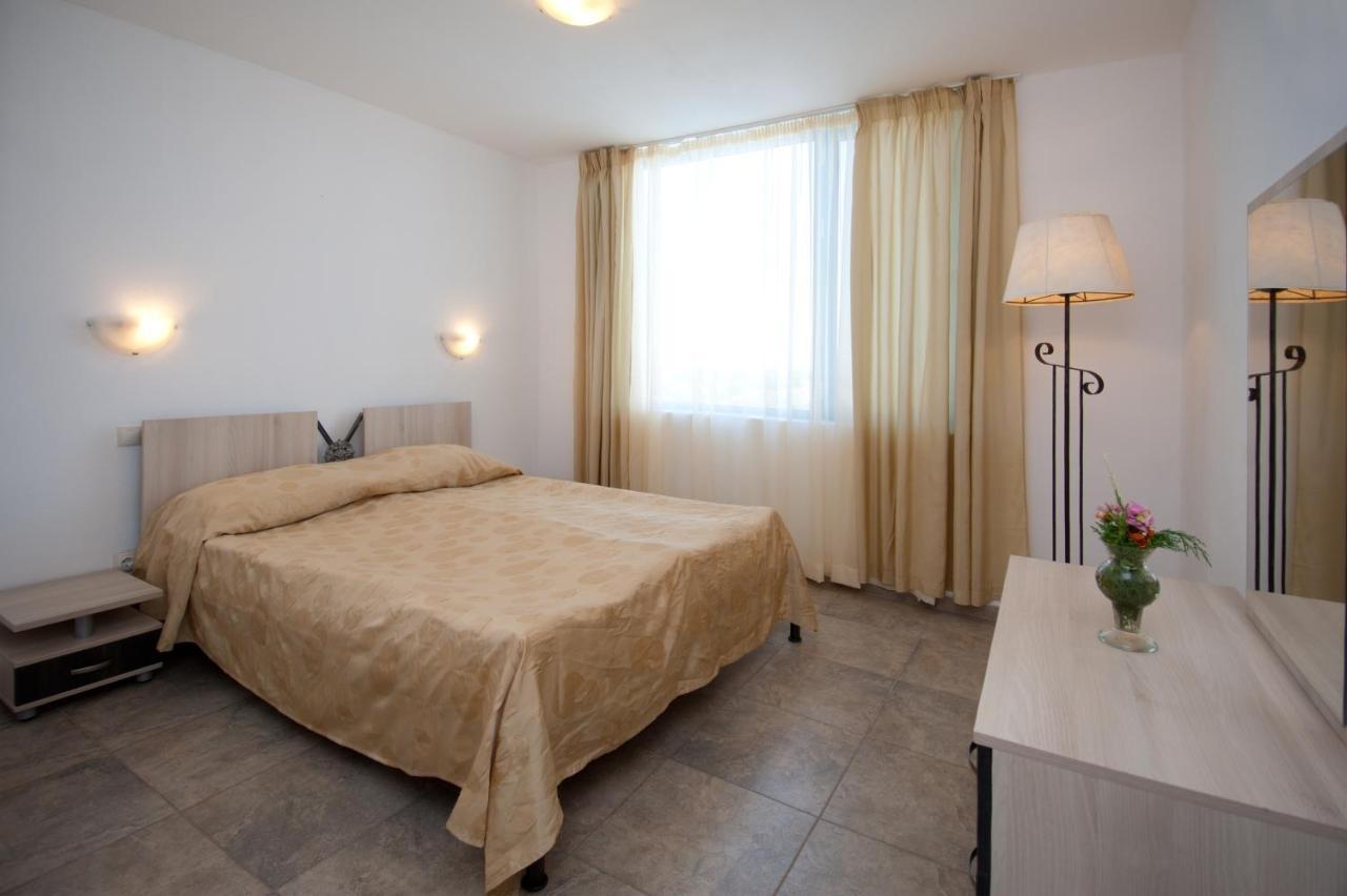 Merlin Club Hotel Lozenec Kültér fotó