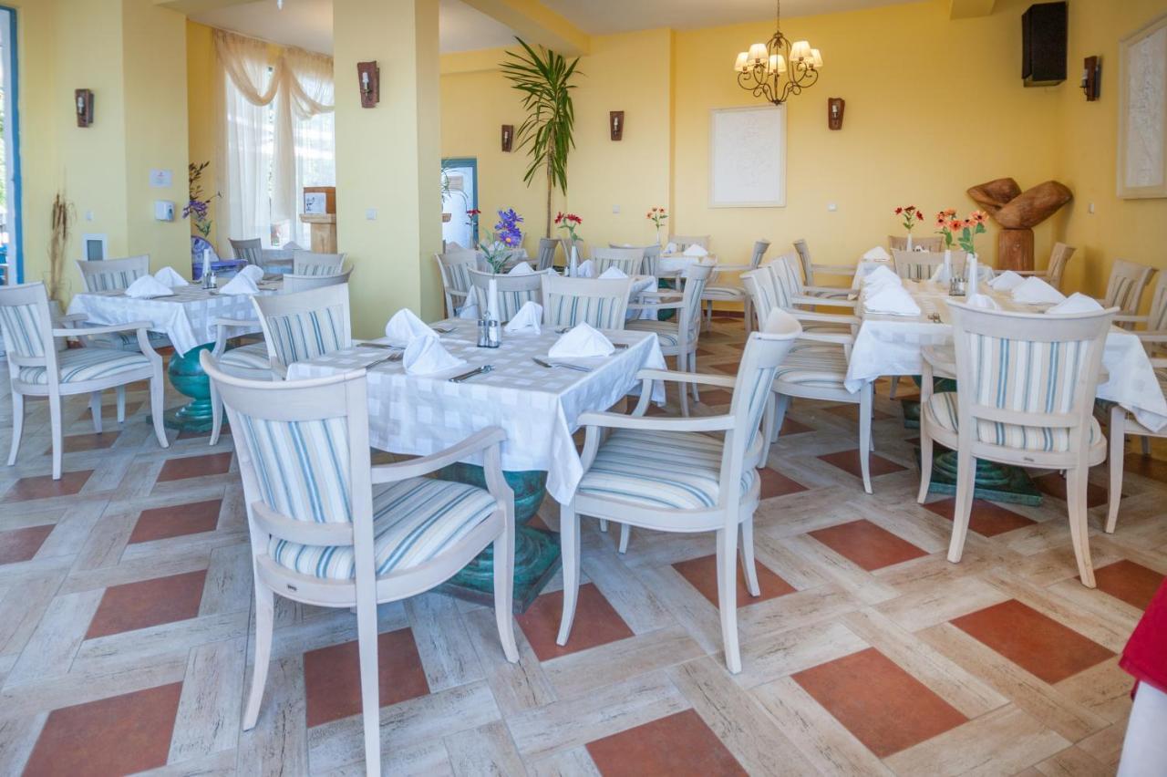 Merlin Club Hotel Lozenec Kültér fotó