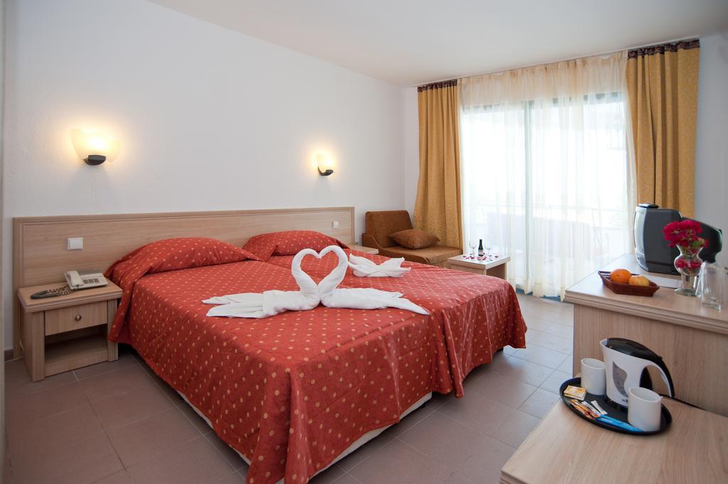 Merlin Club Hotel Lozenec Szoba fotó