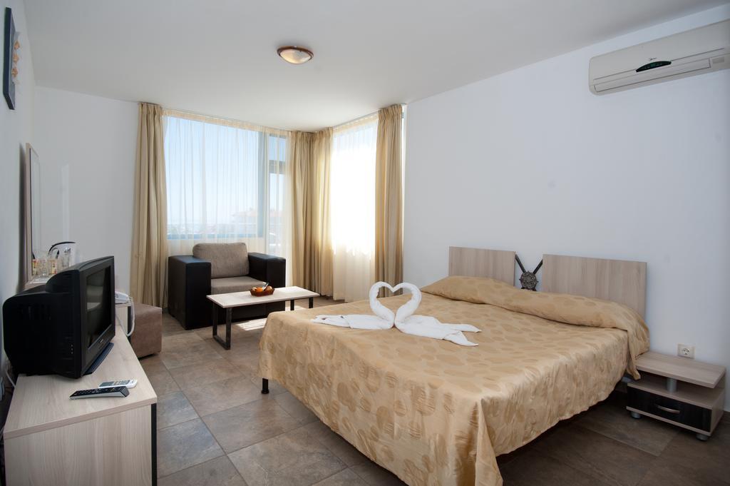 Merlin Club Hotel Lozenec Szoba fotó